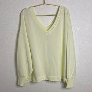 NWT- American Eagle- lived in-Light Yellow V-Neck Sweater- Large